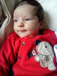 o cabelo era escuro clareou