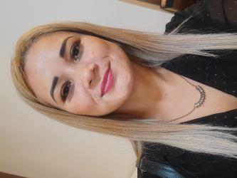 Essa sou eu de cabelos pintado