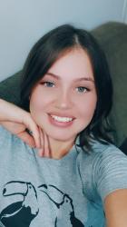 Cabelo curto e pintado recente