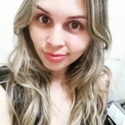 Uma mamãe camaleão rs