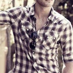 IF U WANT CONTAVT ME