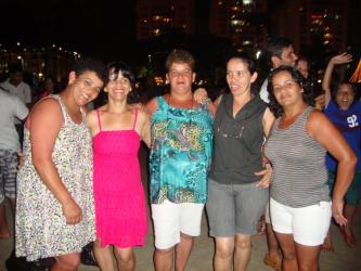 Eu de rosa com minhas irmãs