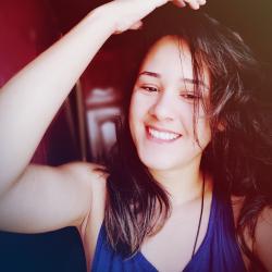 Acordo assim, bem humorada