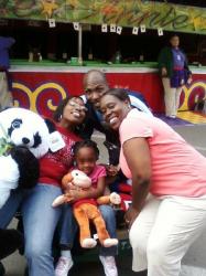 sis,dad,daughter,mom
