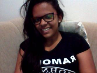 cabelo liso e óculos