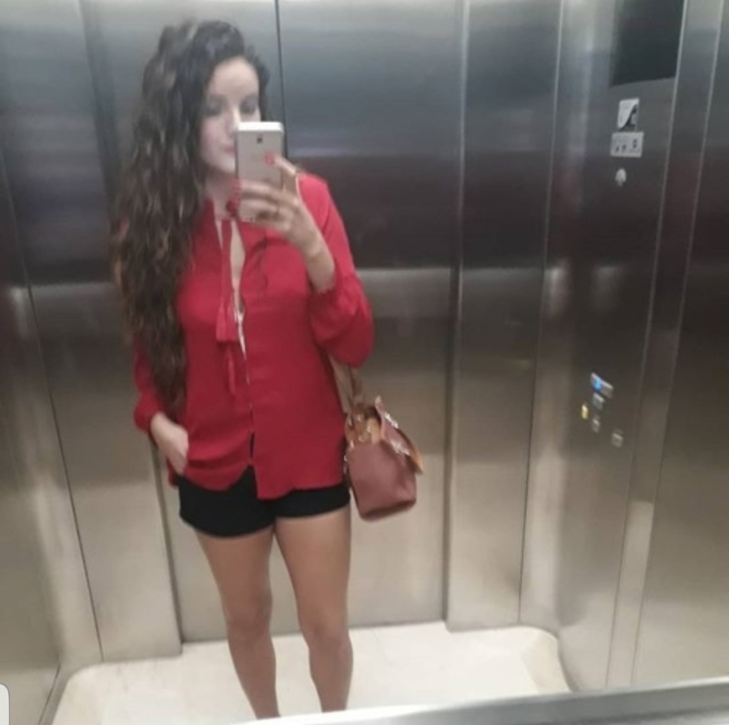 ALINE C***************