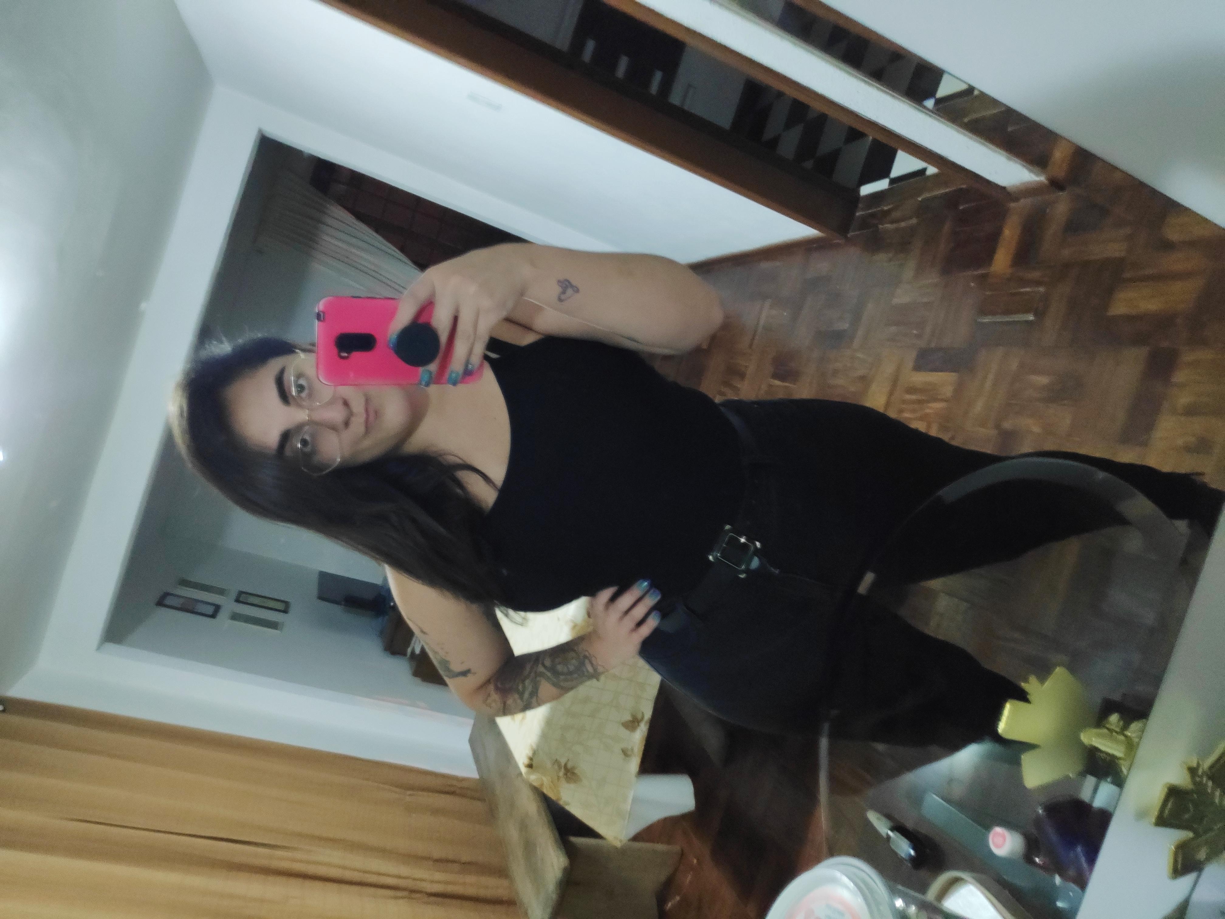 Ana Carolina H************