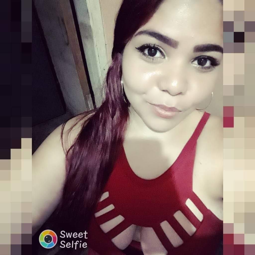 Viviane M****************