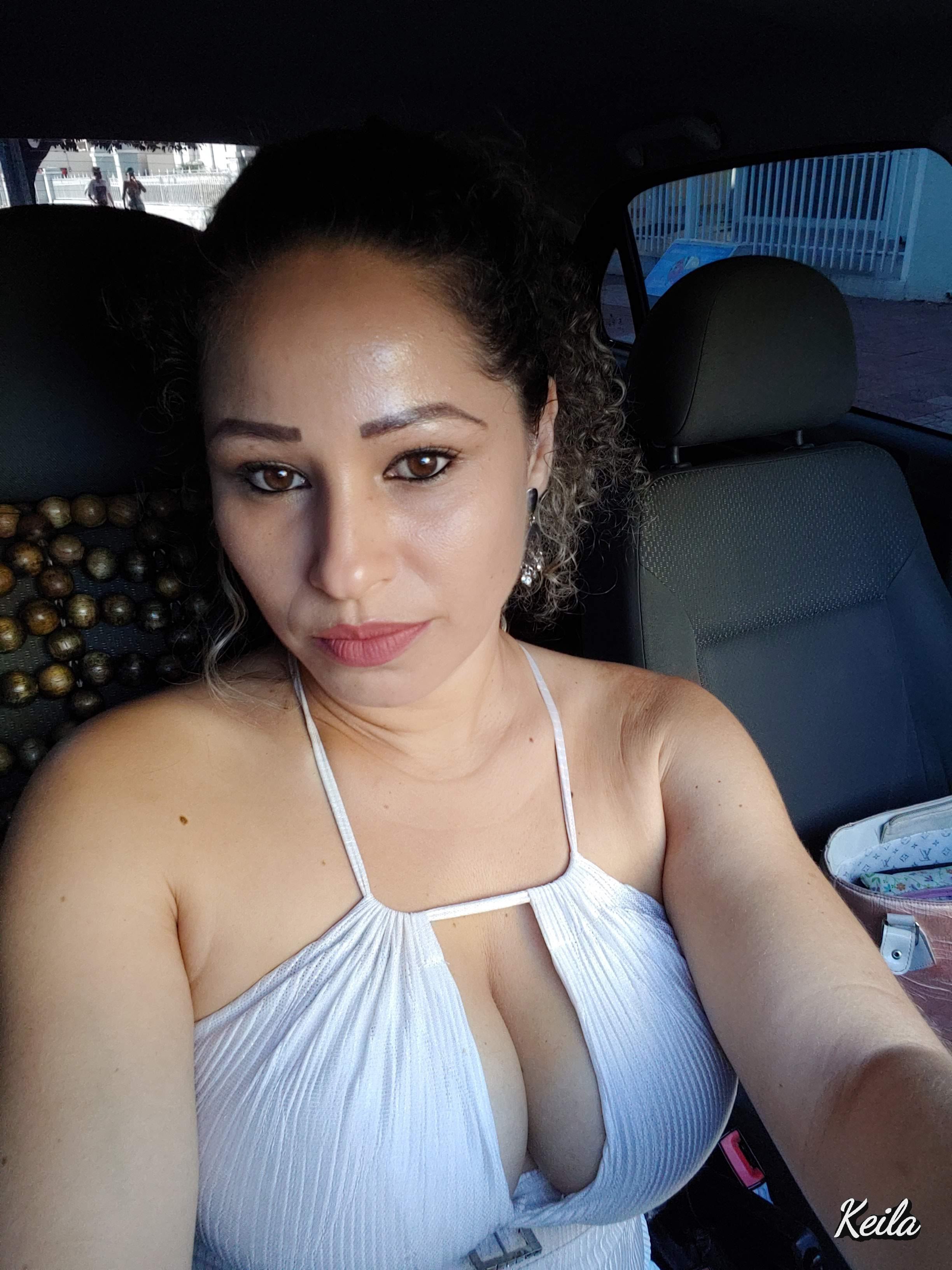 KEILA F**********