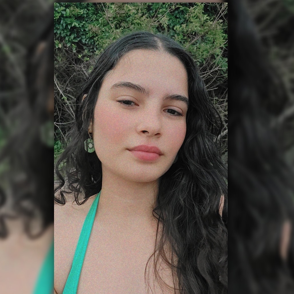 Nicole L**************