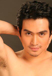 Manuel John Llanes C*****