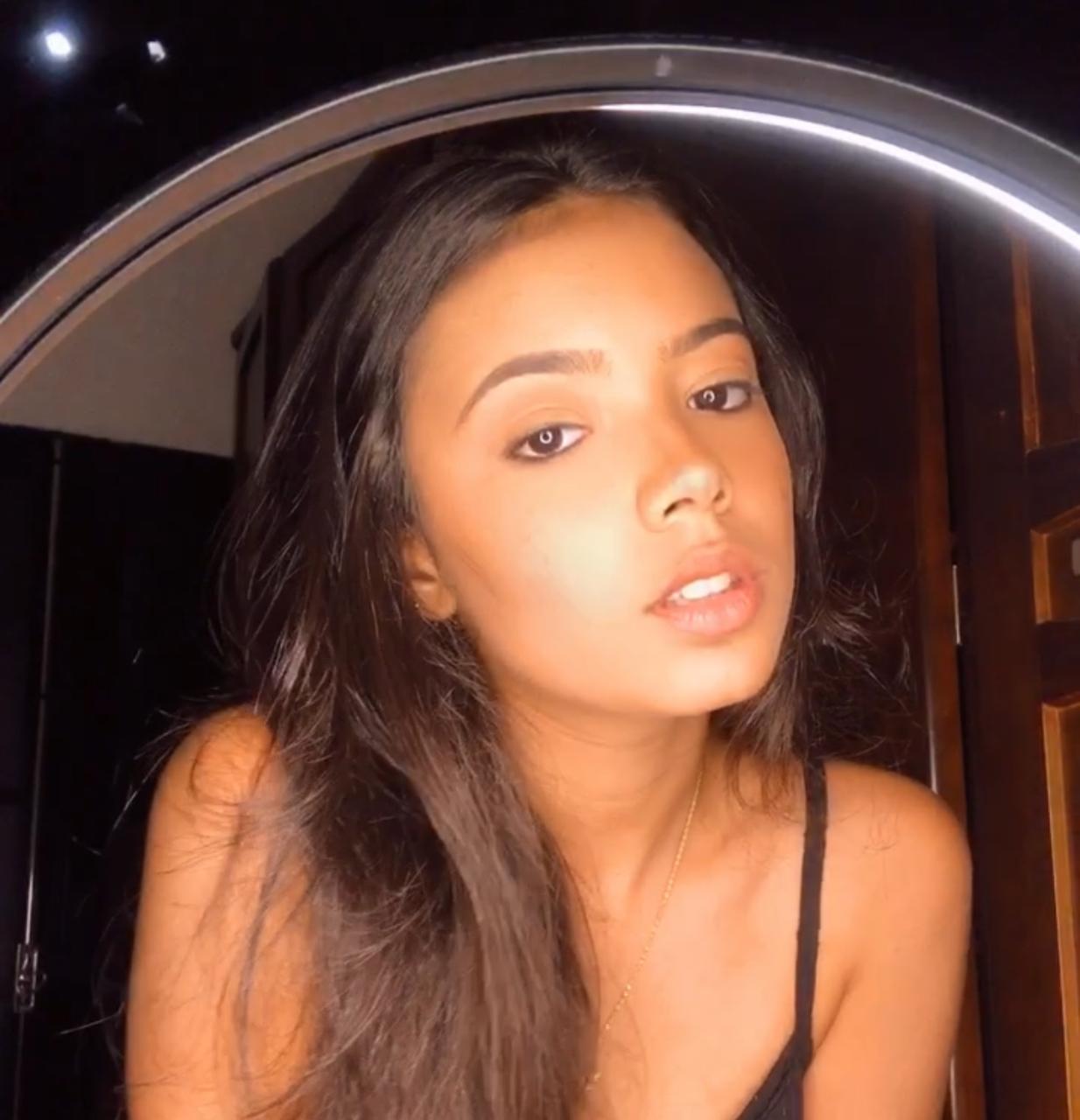 Maria Elisa R*******