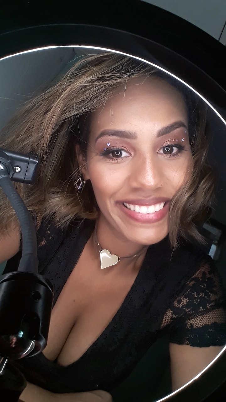 Regiane O*************