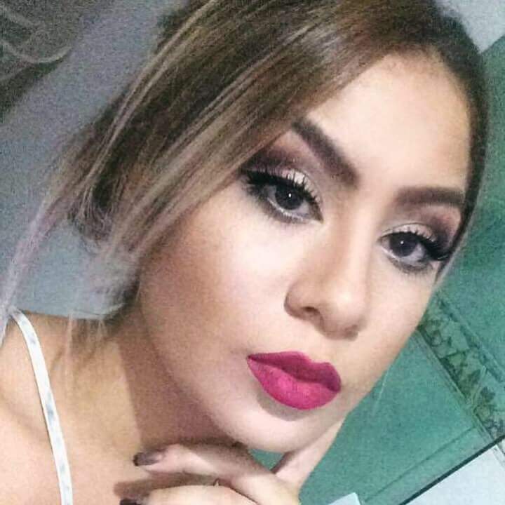 Aline G****************