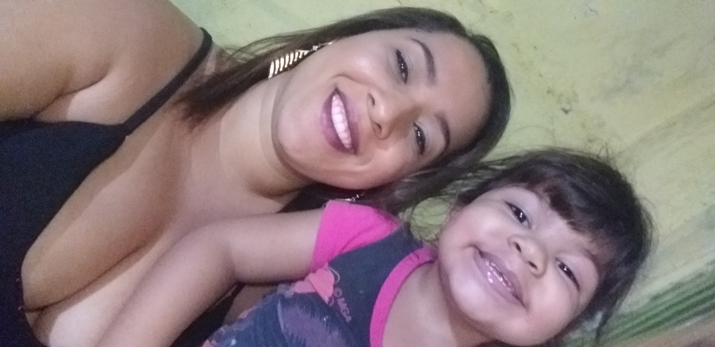 Thais P***************