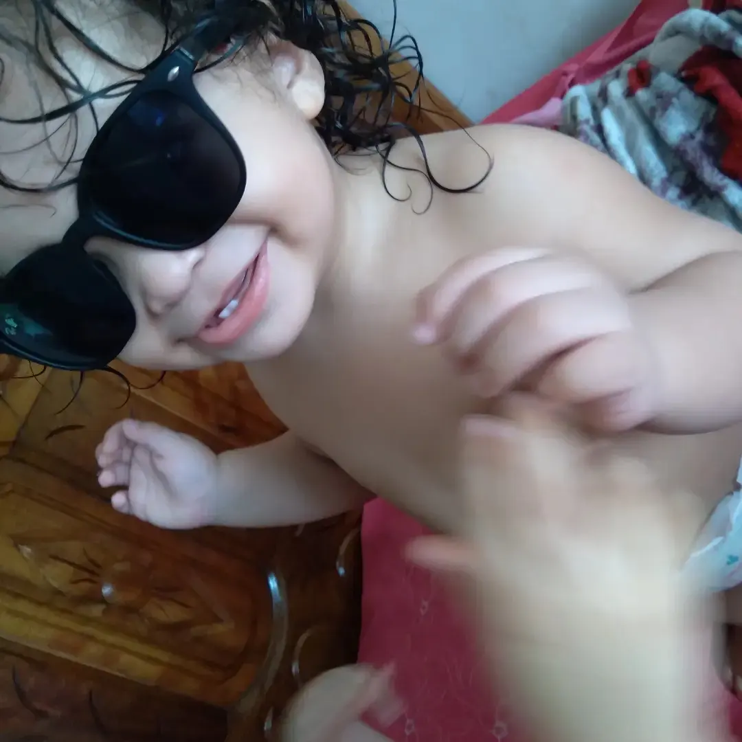 Lívia S************