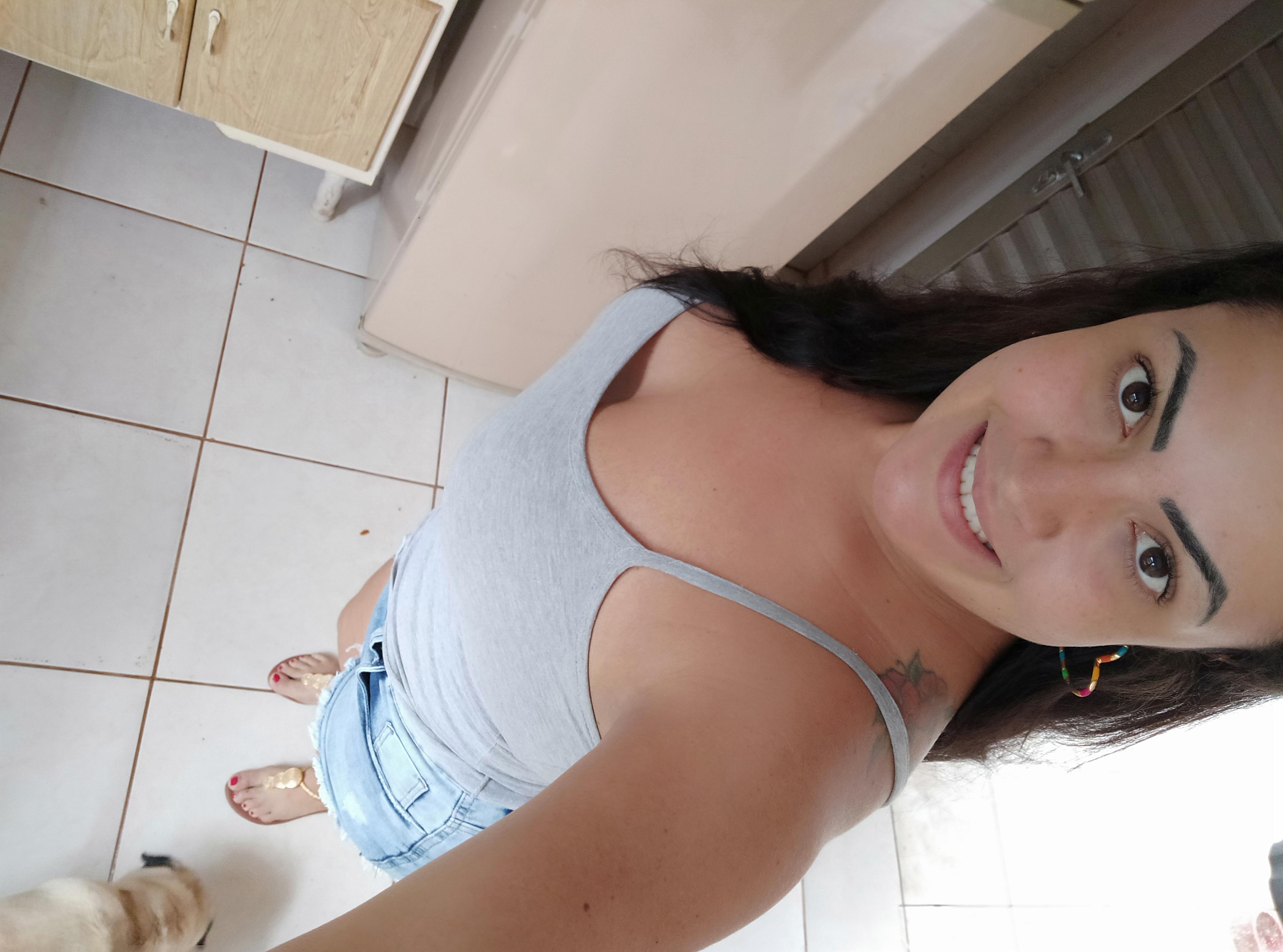 Isabella M********************