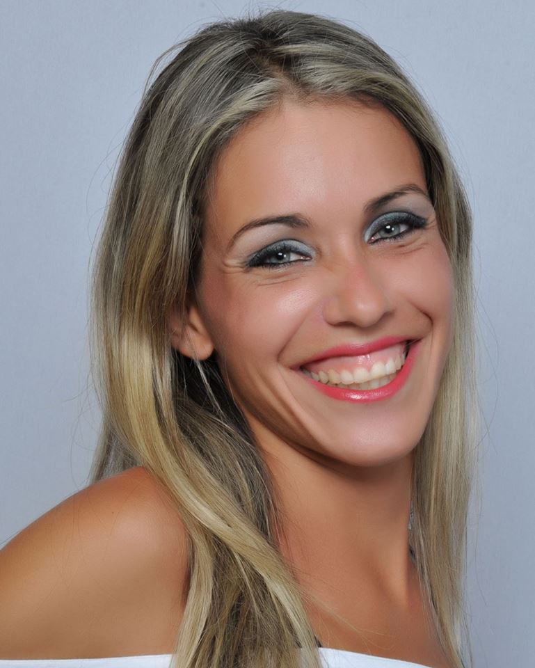 ALESSANDRA R*********************