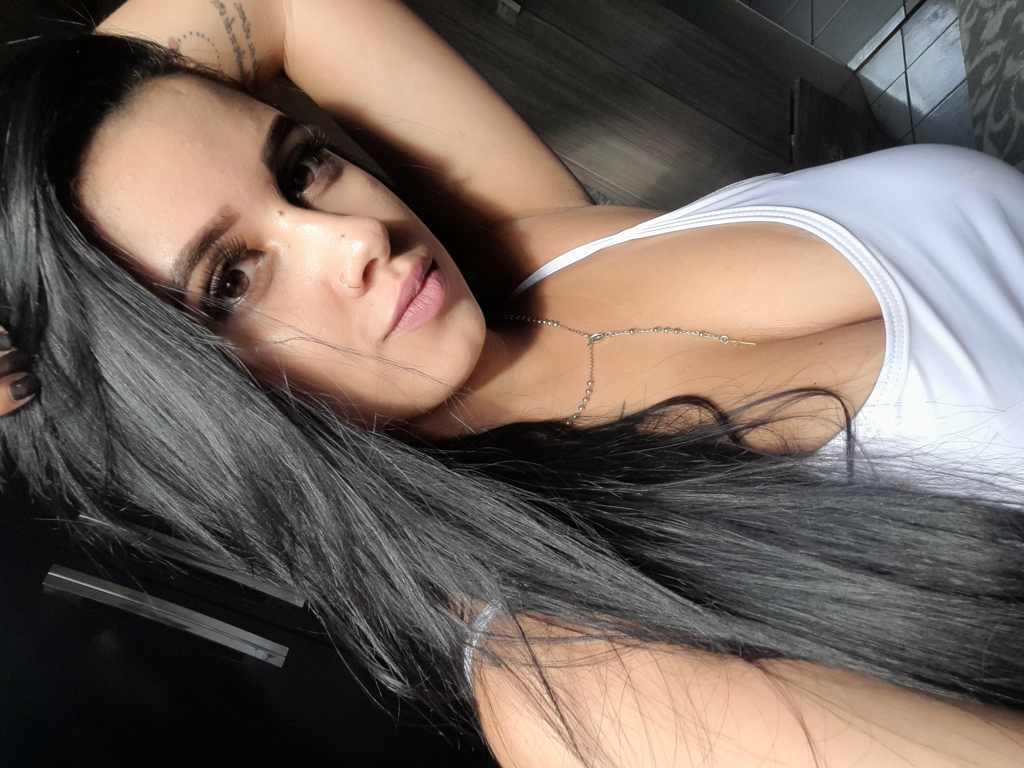 Valéria D*****************