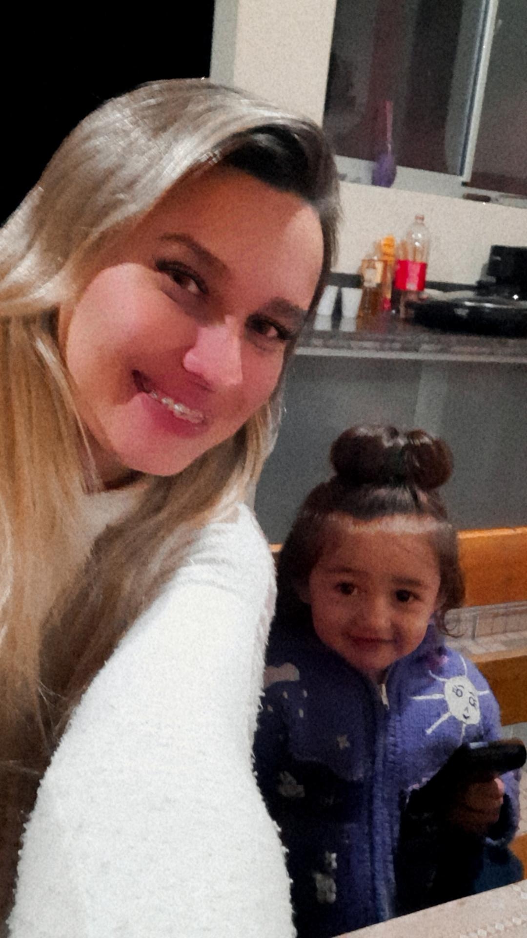 Tatiane Fagundes m******